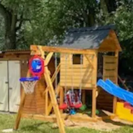 Letniskowy * Ustronie Morskie